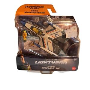 Disney Pixar Lightyear Hyperspeed Series XL-12 Spaceship & Buzz Lightyear (7B)